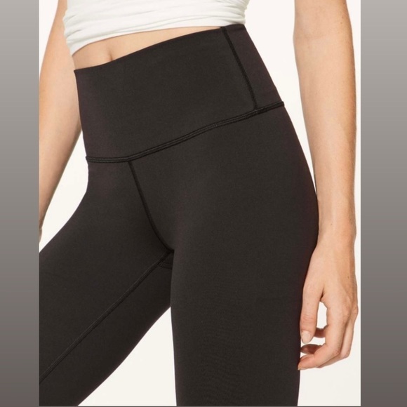 Lululemon Black Wunder Under Crop Hi-Rise Full-On Luon Leggings - Picture 2 of 13